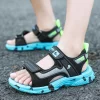 Sandálias leves com sola macia infantil, tênis de praia confortáveis, calçados aquáticos casuais, moda de meninos, verão infantil, novo, 2024, 2023