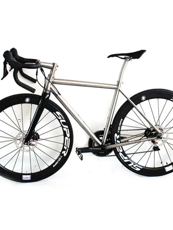 Bicicleta De Cascalho De Liga De Titânio, bicicleta De Corrida De Estrada De 22 Velocidades, freio De Disco, preço De Fábrica, 700C